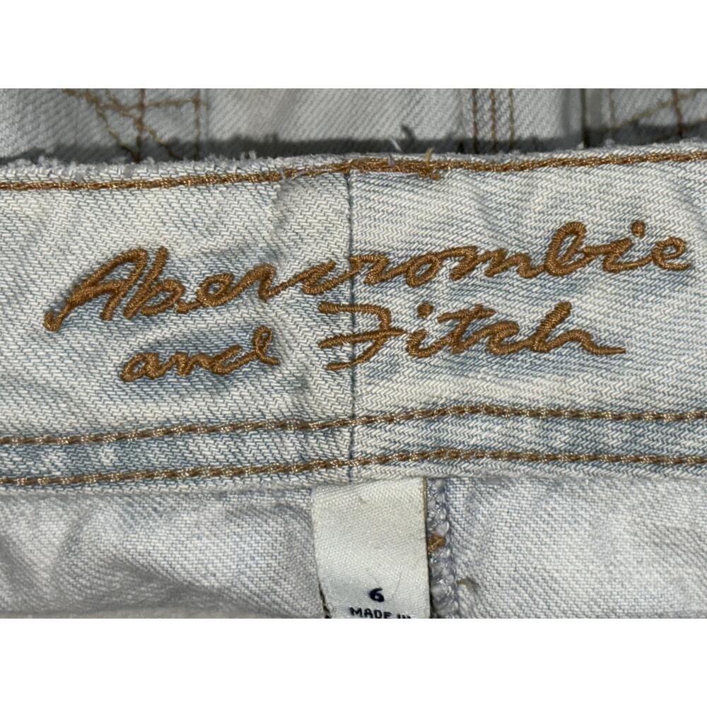 NEW Abercrombie & Fitch Blue Denim Light Wash Distressed Cotton Mini Skirt Sz 6 - Picture 4 of 9